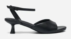 ATTITUDE ,Sandaletter