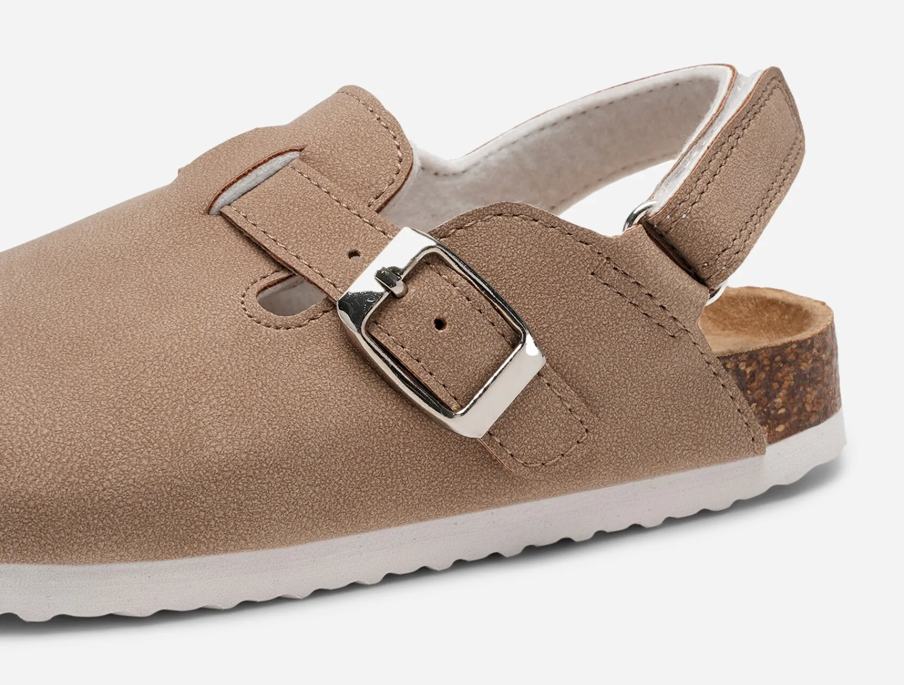 Barn LINEAR ,Tofflor