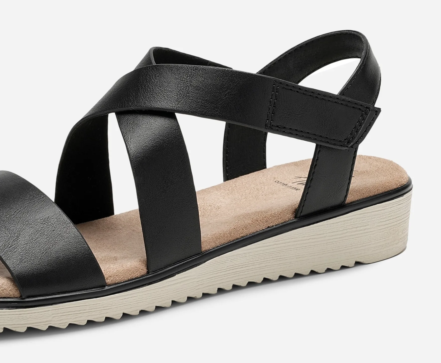 SO ALL ,Sandaler med remmar